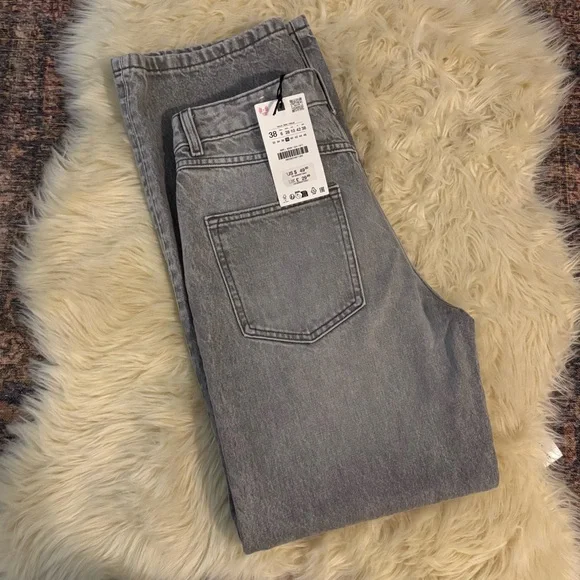 Zara High-Waisted Straight Leg Jeans - Grey Wash - Women’s Size 6 - Picture 9 of 9